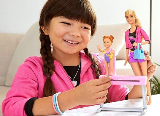 Игровой набор Barbie Gymnastics Coach Dolls & Playset Тренер по спортивной гимнастике (FXP39)