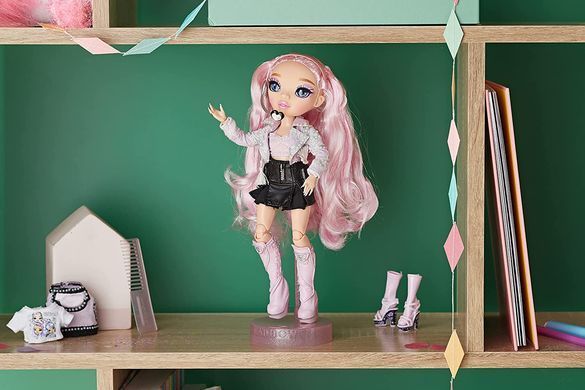 Игровой набор с шарнирной куклой Rainbow High Rainbow Vision Minnie Choi Минни Чой (578444)
