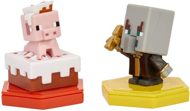 Игровой набор мини-фигурок Minecraft Earth Boost Minis Figures, Pigging Out Pig and Undying Evoker (GMD16)