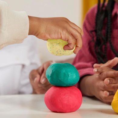 Набір для творчості Play-Doh Celebration 12 баночок пластеліну (G0149)