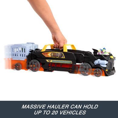 Автомобиль трансформер Hot Wheels RacerVerse  Batman&rsquo;s Escape Chase Побег Бэтмена (HXN21)