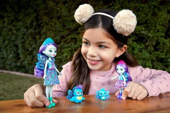 Ігровий набір ляльок Enchantimals Family Patter Peacock and  Piera Peacock Сестри Павичі (HCF83)