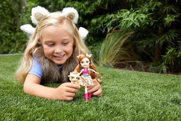 Кукла Enchantimals Cailey Cow Doll, and Curdle Коровка Кейли и Кардла (FXM77)