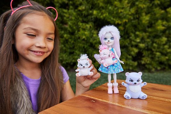 Ігровий набір Enchantimals Family, Pristina Polar Bear Сім'я Білої Ведмедиці Пристіни (GJX47)