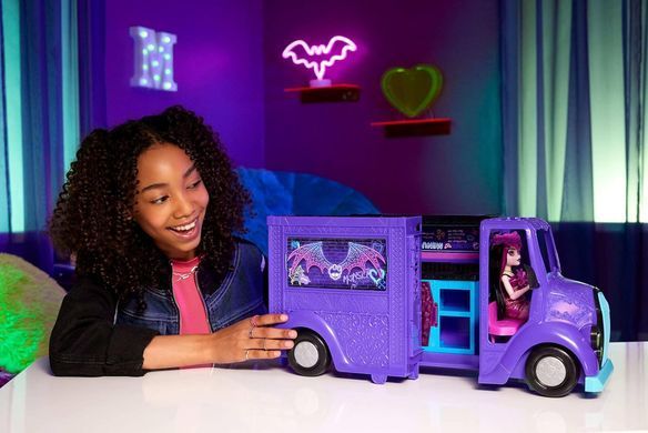 Игровой набор Монстер Хай Monster High Draculaura Fangtastic Rockin' Food Truck Дракулаура Фудтрак (HXH83)