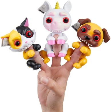 Інтерактивна іграшка WowWee Fingerlings Grimlings Pug (4331) (B07NH2Q1LS)