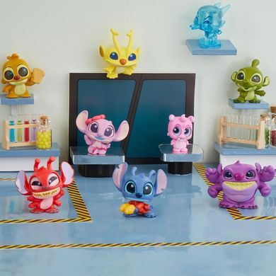 Ігровий набір фігурок Disney Doorables Stitch Experiments Collection Peek з 9 ексклюзивними фігурками (50062)Ігровий набір фігурок Disney Doorables Stitch Experiments Collection Peek з 9 ексклюзивними фігурками (50062)