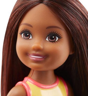 Кукла Barbie Club Chelsea Beach Doll Пляж (GHV56)