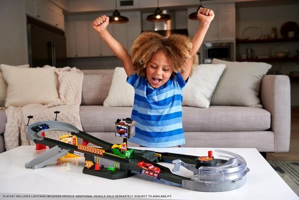 Трек Тачки Mattel Disney and Pixar Piston Cup Action Speedway Трасса для ралли (HPD81)