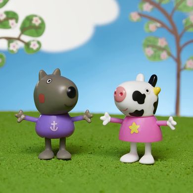 Ігровий набір з 8 фігурок Peppa Pig Dr. Polar Bear Calls On Peppa and Friends Figure Пеппа (F4827)