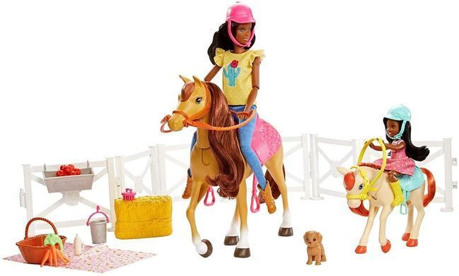 Игровой набор Barbie Hugs N Horses Playset, Brunette (GLL82)