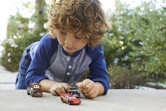 Набор автомобилей Тачки Disney Pixar Cars Lightning McQueen, Sheriff & Mater Молния Маквин, Шериф и Мэтр (HBW14)